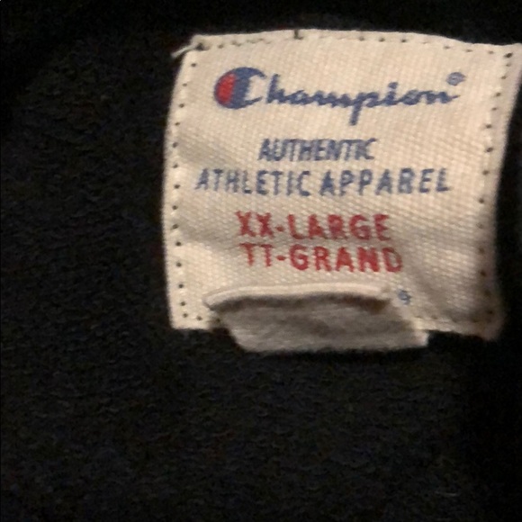 Black champion hoodie - Picture 2 of 2